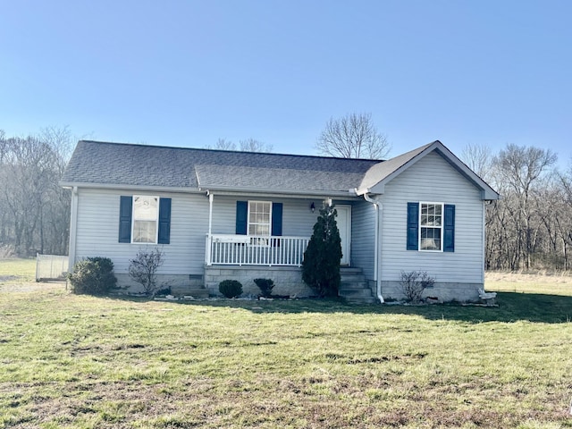 single story home with crawl space, roof with shingles, a porch, and a front lawn