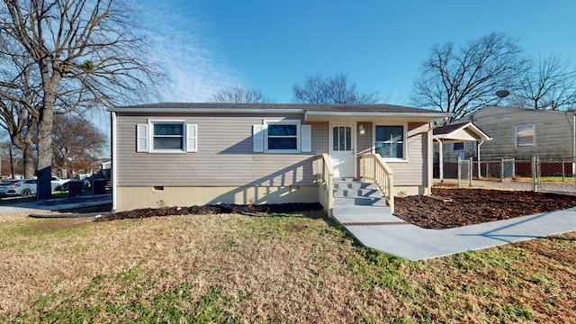 view of front of house featuring a front yard