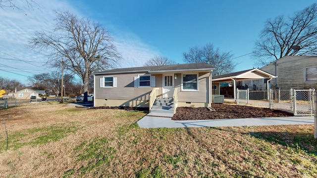 view of front of home with a front lawn