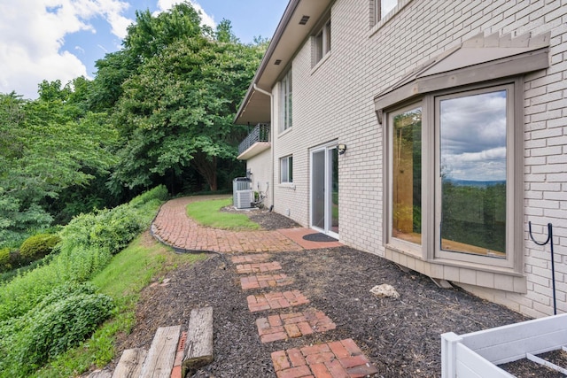 540 N Crest Ct, Chattanooga, TN 37404 - view of yard with central AC