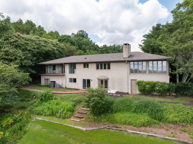 540 N Crest Ct, Chattanooga, TN 37404 - rear view of property with a chimney and central AC