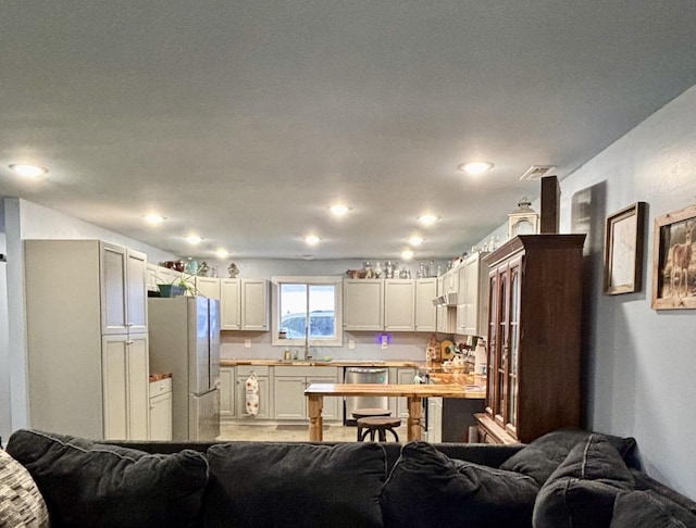 kitchen featuring appliances with stainless steel finishes and sink