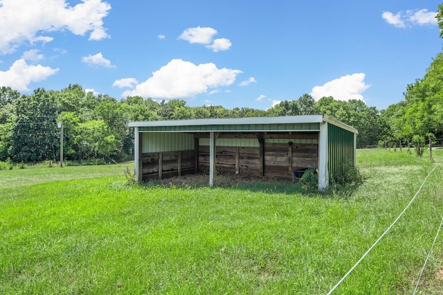 view of outdoor structure