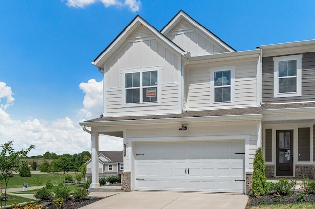 view of front facade with a garage