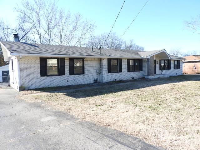 view of single story home