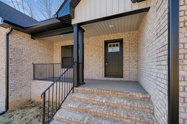 entrance to property with covered porch