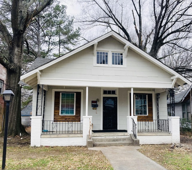 bungalow featuring a porch