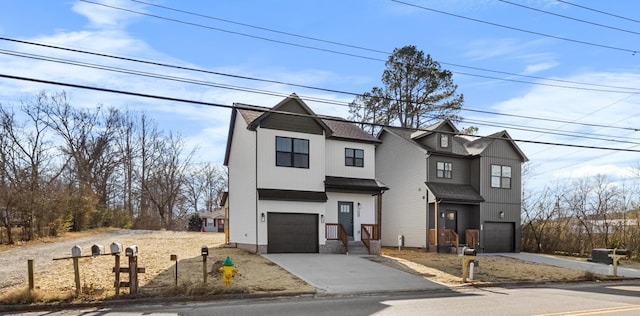 view of front facade featuring a garage