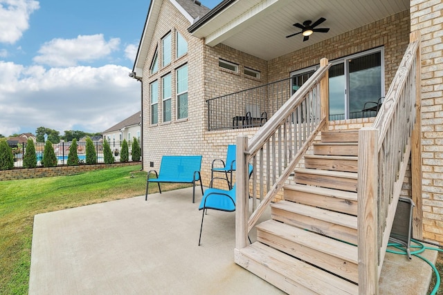 view of patio with ceiling fan