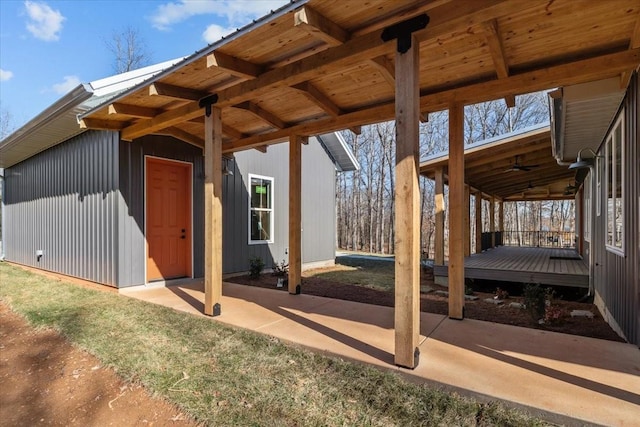 view of patio / terrace with covered porch