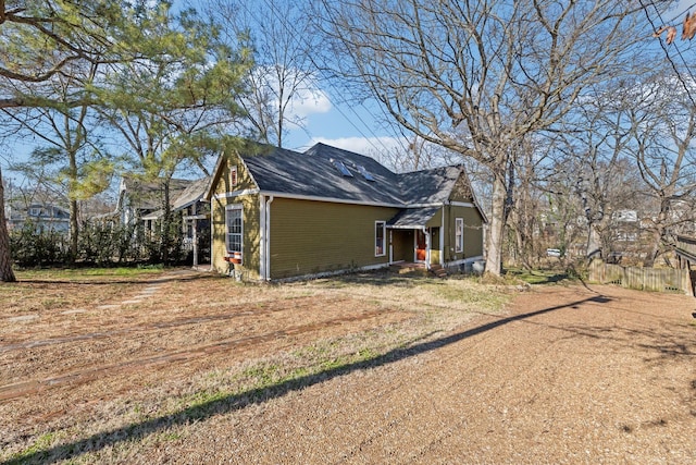 view of home's exterior