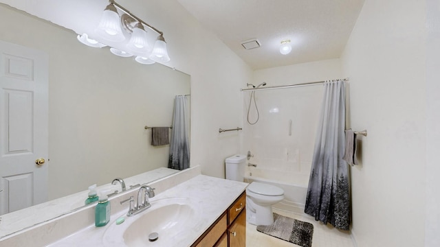 full bathroom featuring a textured ceiling, vanity, toilet, and shower / bath combo with shower curtain