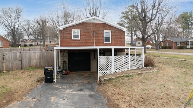 view of front facade featuring a carport