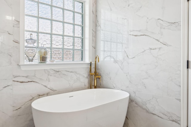 bathroom featuring a bathing tub