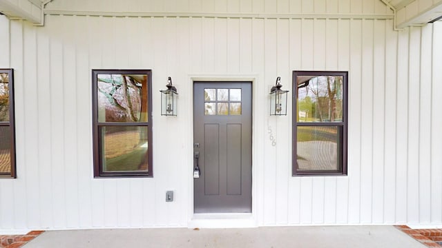 view of property entrance