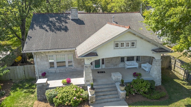 view of front of property