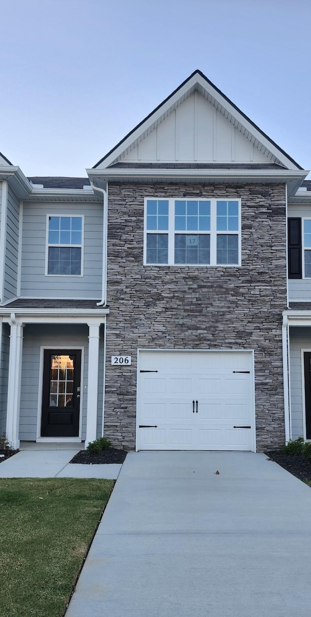 view of front of house with a garage