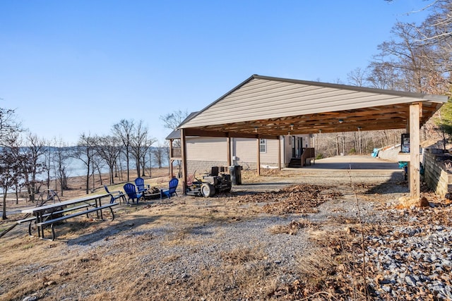 view of yard featuring a carport