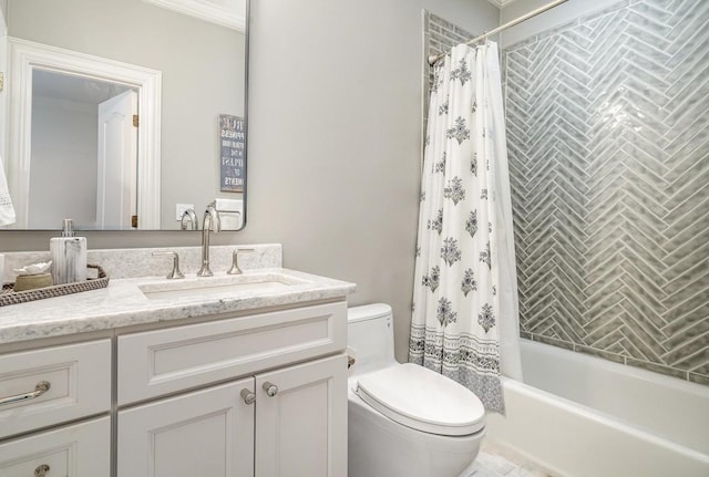 full bathroom featuring shower / bath combo, crown molding, vanity, and toilet