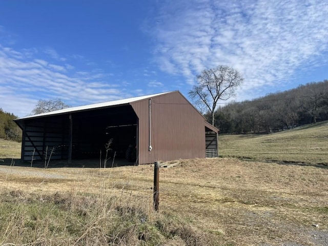 view of outdoor structure