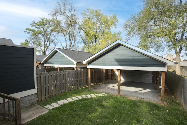 view of yard featuring a carport