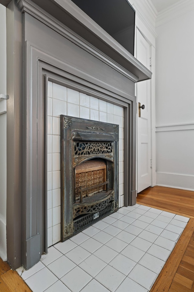 interior details featuring crown molding