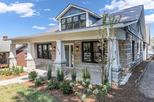 view of front of house with covered porch