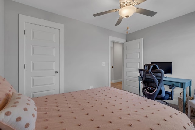 bedroom featuring ceiling fan