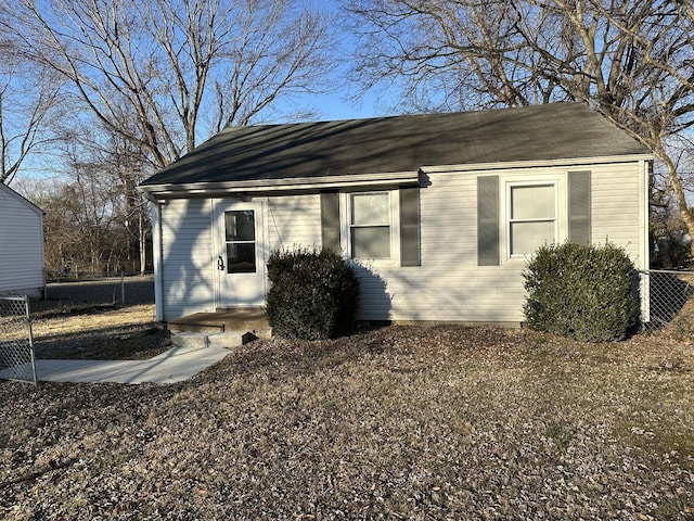 view of front of property