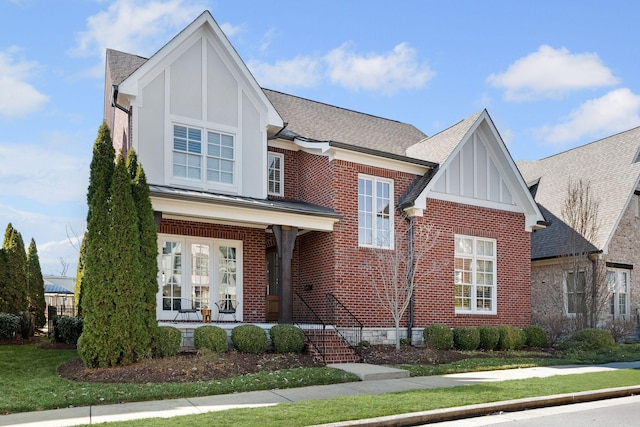 view of front of house featuring a porch