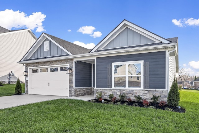 craftsman-style home with a garage and a front lawn