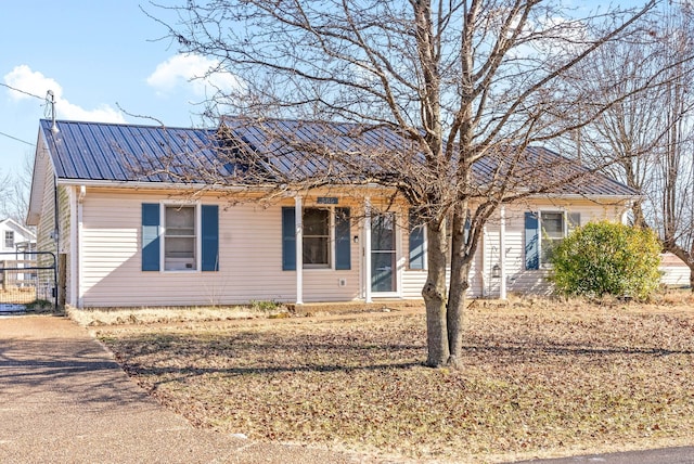 view of front of house