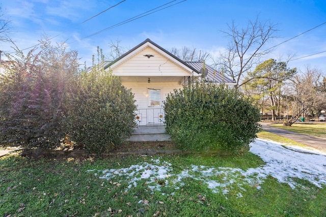 view of property exterior