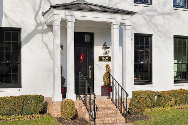 view of property entrance