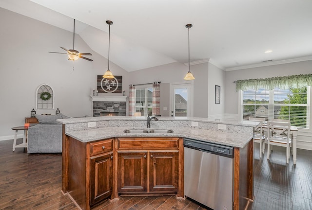 kitchen with sink, stainless steel dishwasher, ceiling fan, an island with sink, and dark hardwood / wood-style flooring