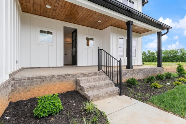 doorway to property featuring a porch