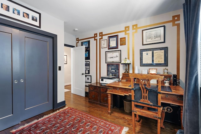 office area featuring dark hardwood / wood-style floors