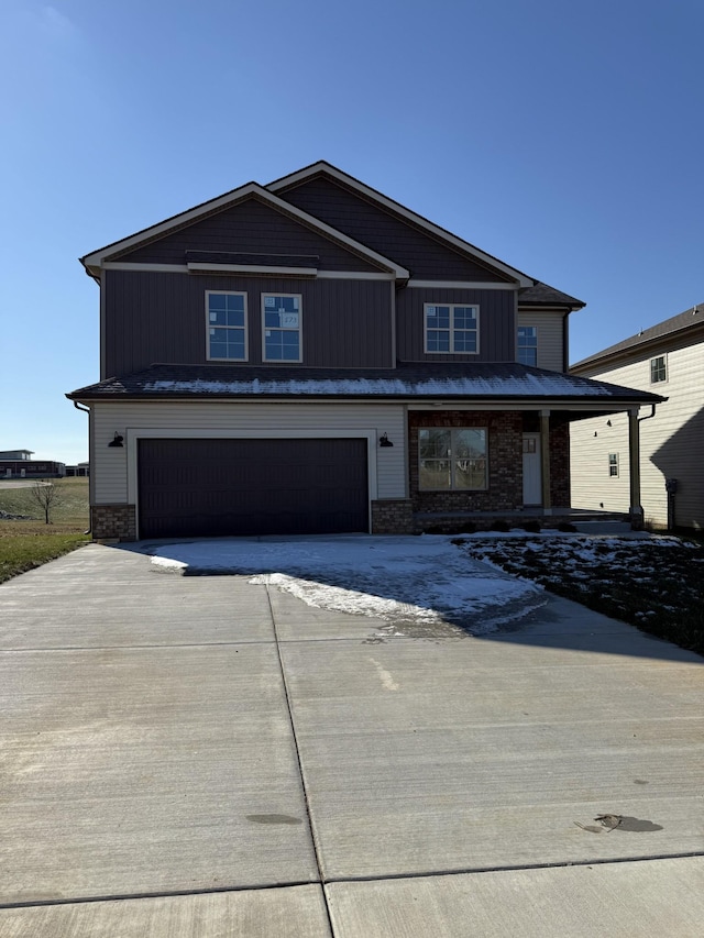 view of front facade with a garage