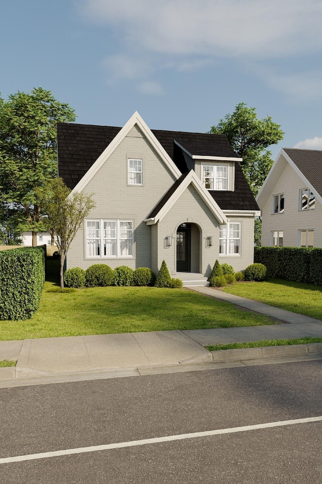 view of front of house featuring a front yard