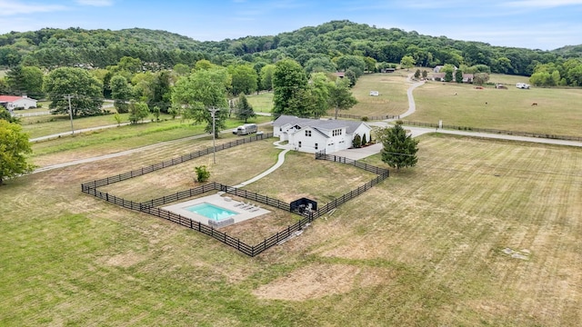 birds eye view of property featuring a rural view