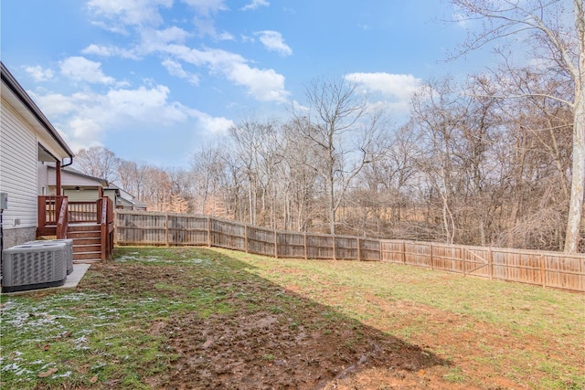 view of yard featuring central AC unit