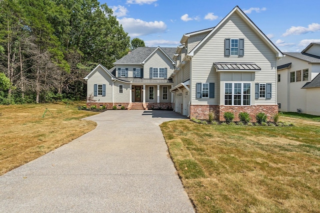 view of front of property with a front yard