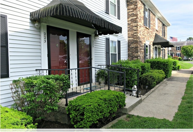 view of entrance to property