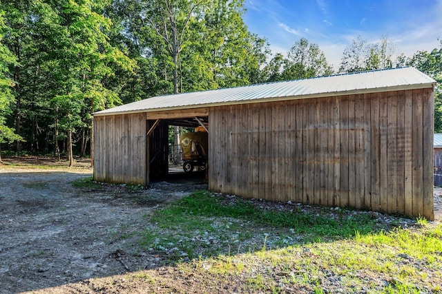 view of outbuilding