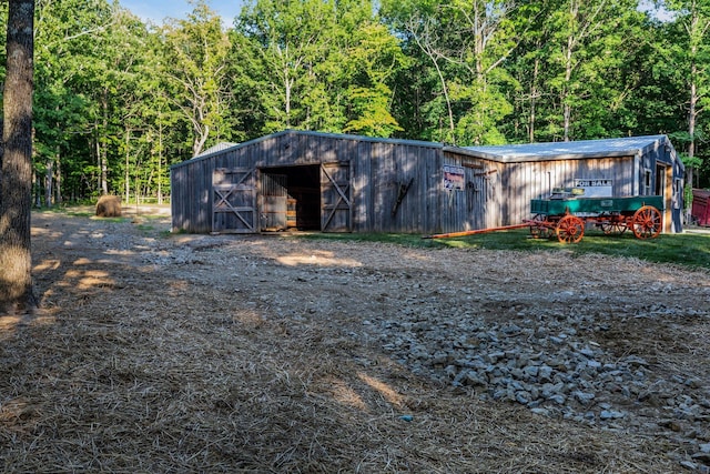 view of outbuilding