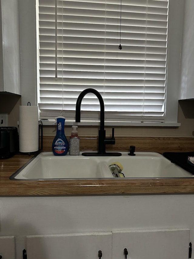 details with sink