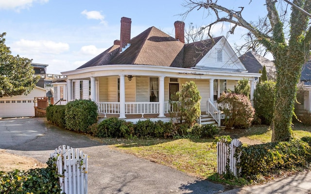 view of front of home featuring covered porch