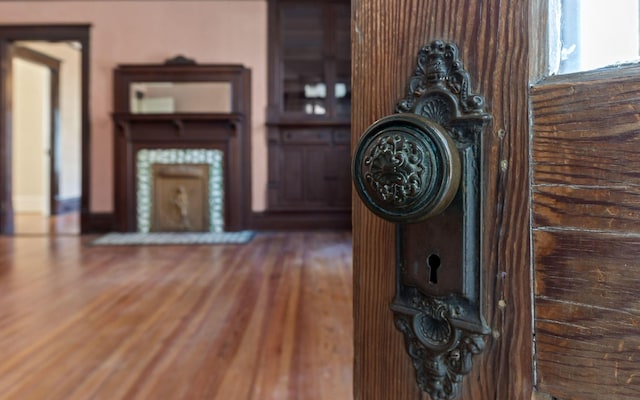 interior details featuring hardwood / wood-style floors