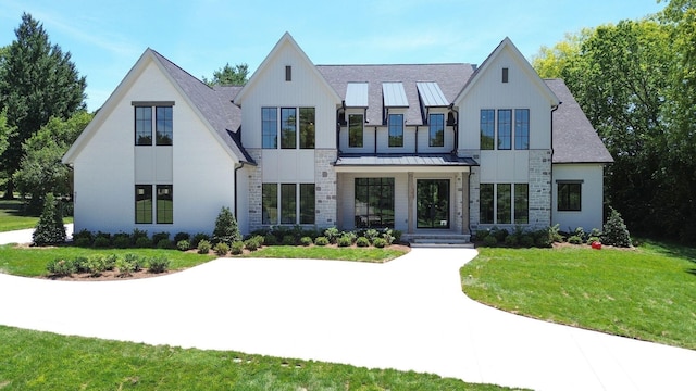 view of front of home with a front yard