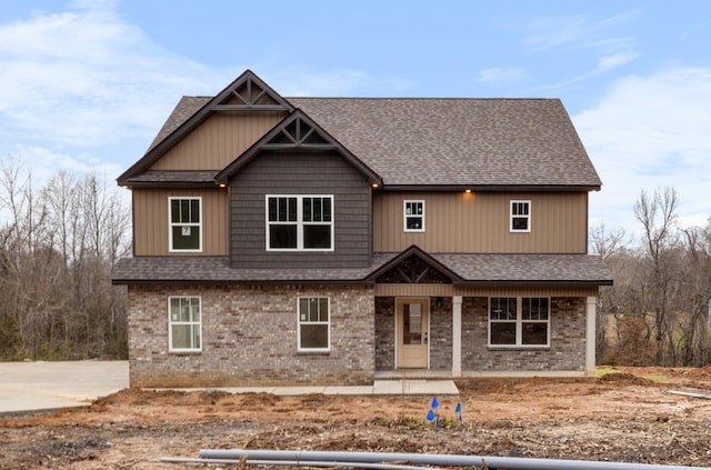 craftsman inspired home featuring a porch